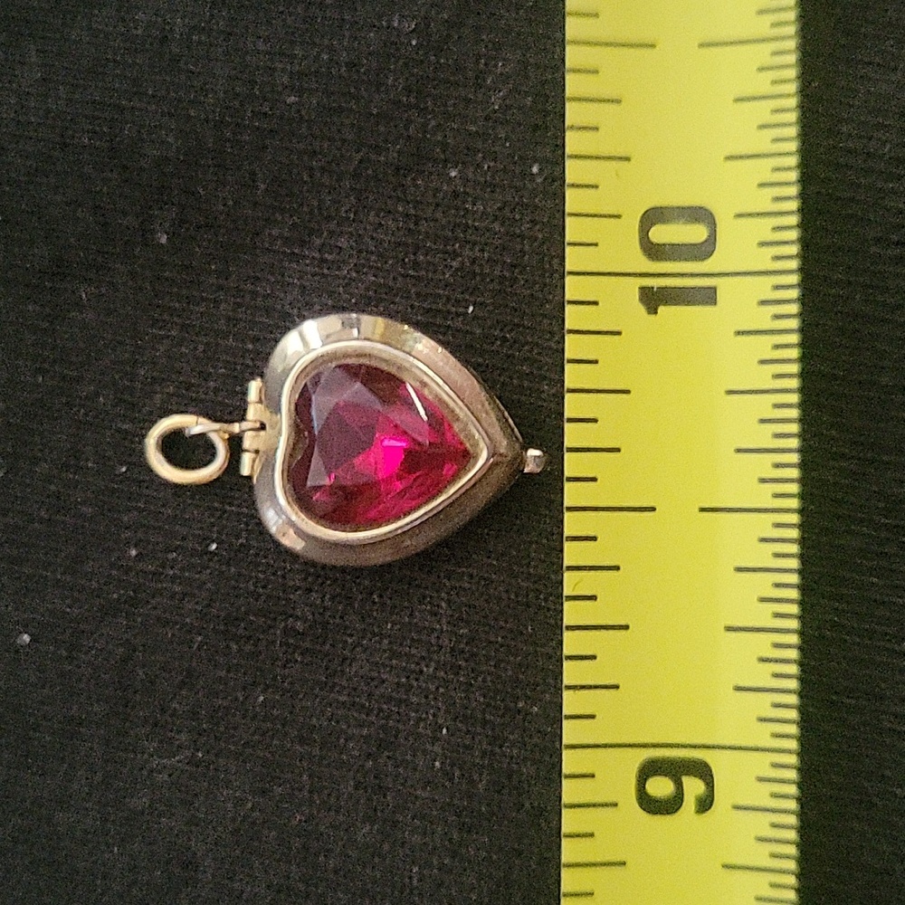 Red Rhinestone Heart Locket - Picture 7 of 12